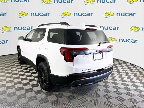 Summit White 2022 GMC Acadia AWD AT4
