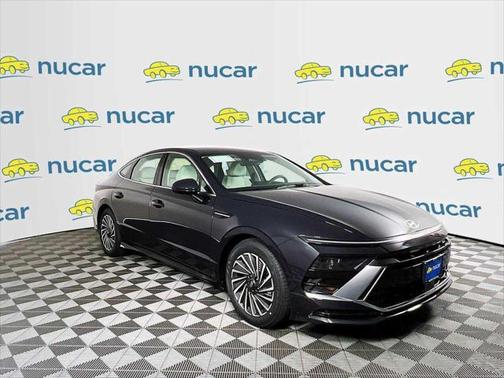 2025 Hyundai SONATA Hybrid SE
