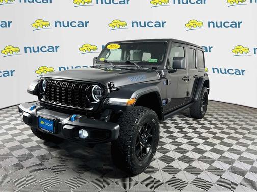 Granite Crystal Metallic Clearcoat 2024 Jeep Wrangler 4xe Willys