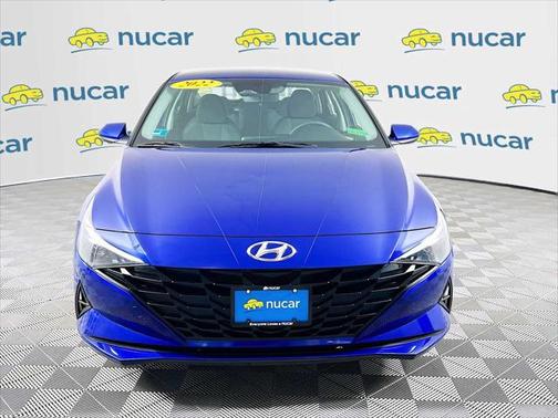 2022 Hyundai ELANTRA SE