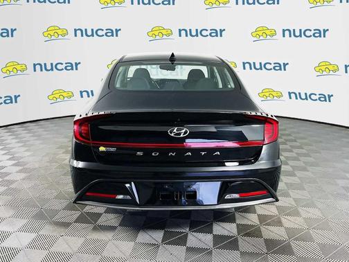 Phantom Black 2022 Hyundai SONATA SE
