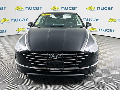 Phantom Black 2022 Hyundai SONATA SE