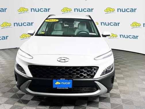 Lunar White 2023 Hyundai KONA SEL