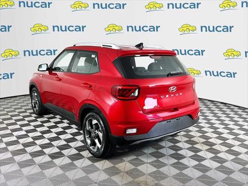 2022 Hyundai VENUE SEL