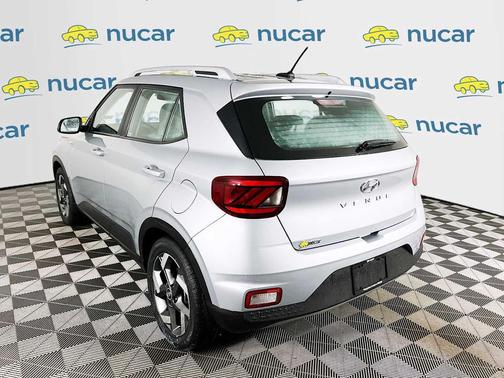 2023 Hyundai VENUE SEL