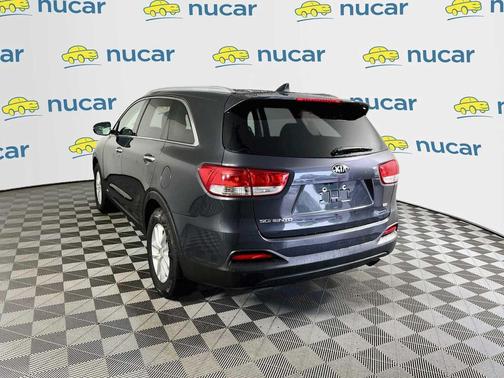 Platinum Graphite 2017 Kia Sorento LX