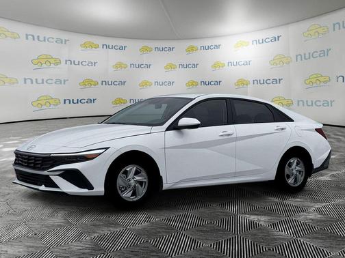 Serenity White 2026 Hyundai ELANTRA SE
