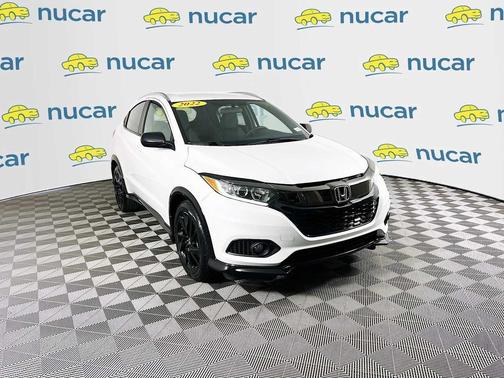 Platinum White Pearl 2022 Honda HR-V AWD Sport