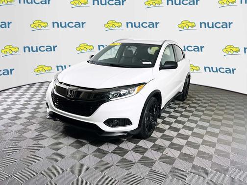 Platinum White Pearl 2022 Honda HR-V AWD Sport