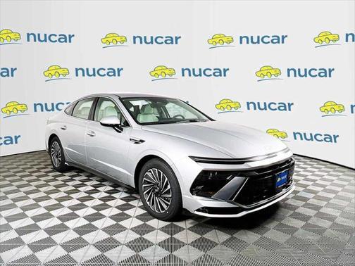 2025 Hyundai SONATA Hybrid SE