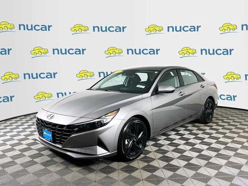 Fluid Metal 2023 Hyundai ELANTRA SEL