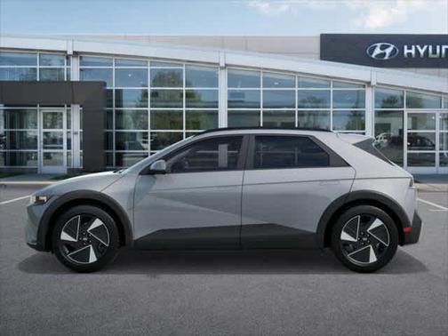 2025 Hyundai IONIQ 5 SE