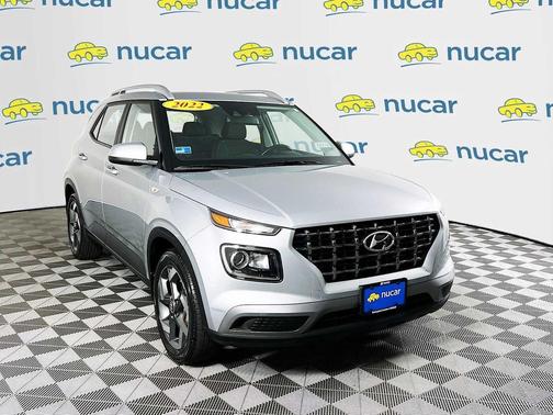2022 Hyundai VENUE SEL