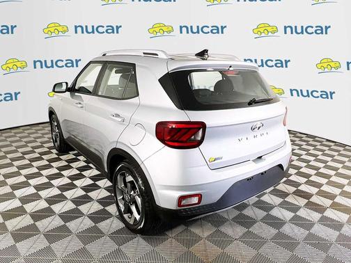 2022 Hyundai VENUE SEL