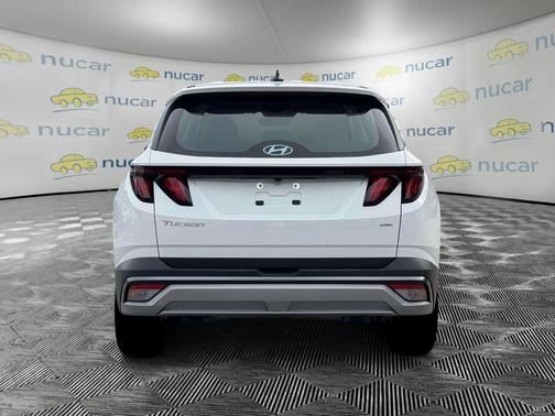 Serenity White Pearl 2026 Hyundai TUCSON SE