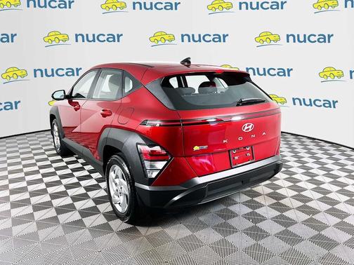 2024 Hyundai KONA SE