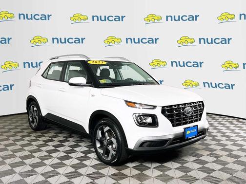 Lunar White 2023 Hyundai VENUE SEL