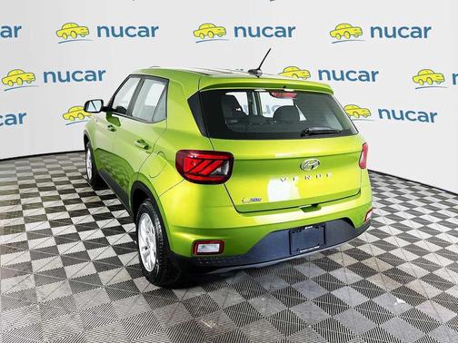 2024 Hyundai VENUE SE