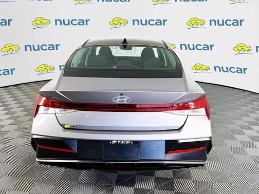 2025 Hyundai ELANTRA SEL