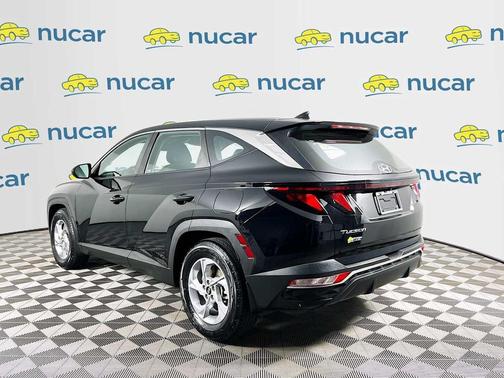 Black Pearl 2024 Hyundai TUCSON SE
