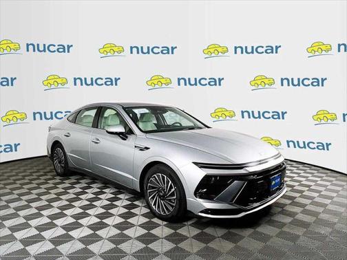 2025 Hyundai SONATA Hybrid SE