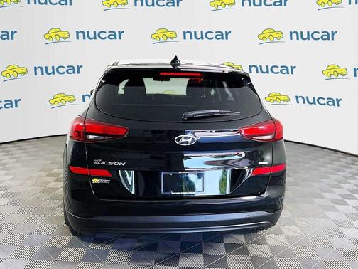 Black Noir Pearl 2021 Hyundai TUCSON SE