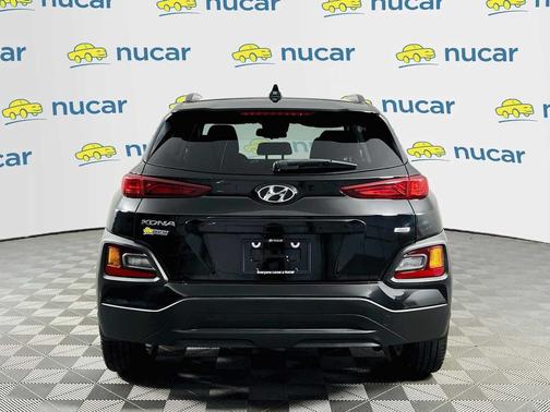 Ultra Black Pearl 2019 Hyundai KONA SEL