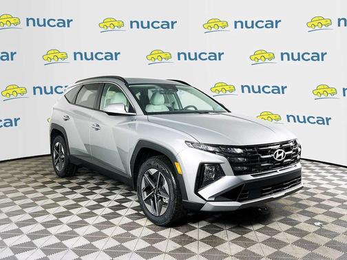 Shimmering Silver 2026 Hyundai TUCSON SEL Premium