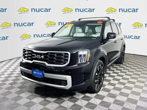 Ebony Black 2024 Kia Telluride SX