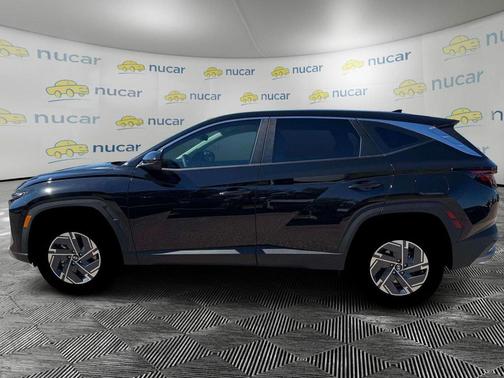 Ash Black 2026 Hyundai TUCSON Hybrid Blue SE