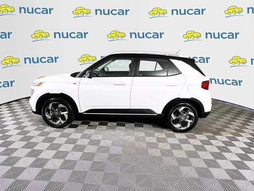 2024 Hyundai VENUE Limited