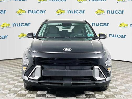 Abyss Black Pearl 2026 Hyundai KONA SEL Sport