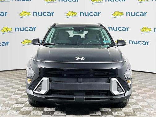 Abyss Black Pearl 2026 Hyundai KONA SEL Sport