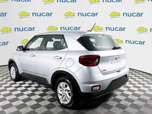 2023 Hyundai VENUE SE