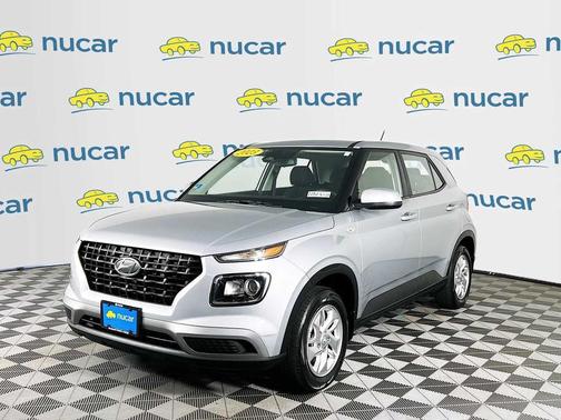 2023 Hyundai VENUE SE