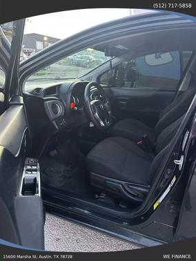 2014 Toyota Yaris LE