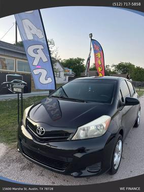 2014 Toyota Yaris LE