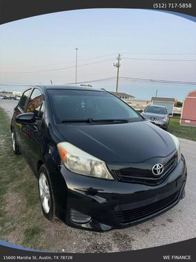 2014 Toyota Yaris LE