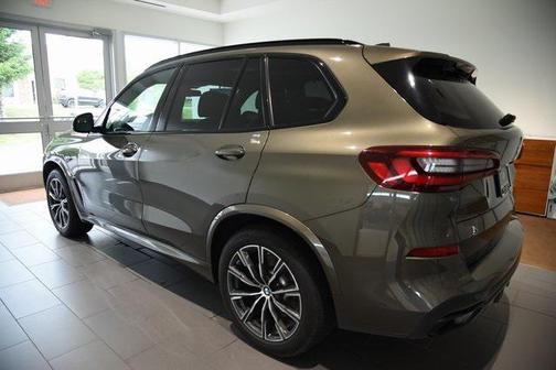 2023 BMW X5 M50i