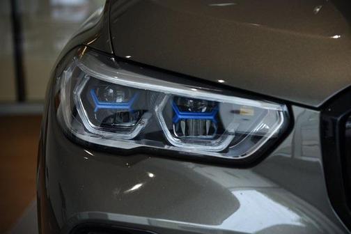 2023 BMW X5 M50i