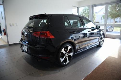 2017 Volkswagen Golf GTI 2.0T Autobahn 4-Door