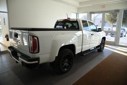 2022 GMC Canyon Elevation Standard