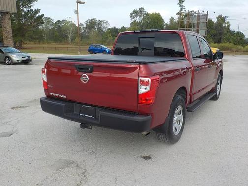 2017 Nissan Titan S