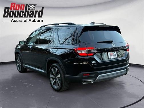 2023 Honda Pilot Touring