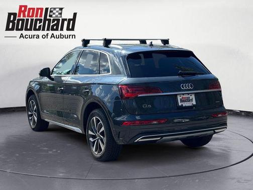 Manhattan Gray Metallic 2021 Audi Q5 40 Premium Plus