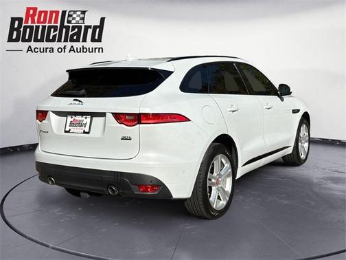 2019 Jaguar F-PACE 30t R-Sport