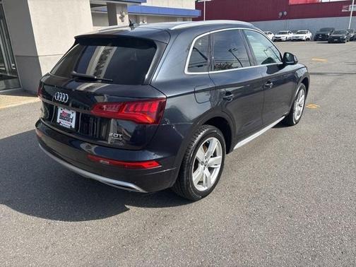 2018 Audi Q5 2.0T Premium Plus