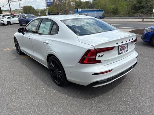 2023 Volvo S60 B5 Plus Black Edition