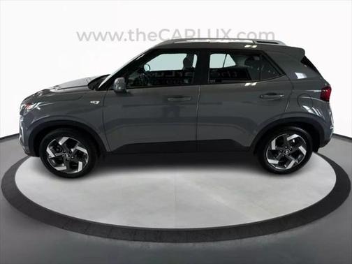 2021 Hyundai VENUE SEL