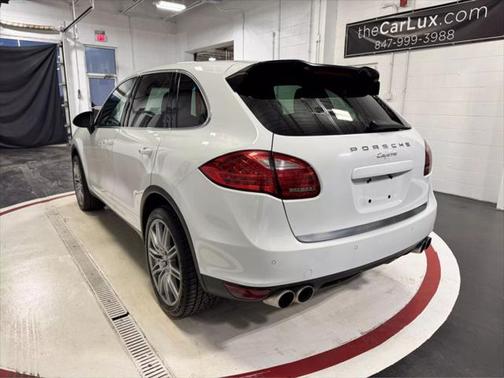 2014 Porsche Cayenne Platinum Edition